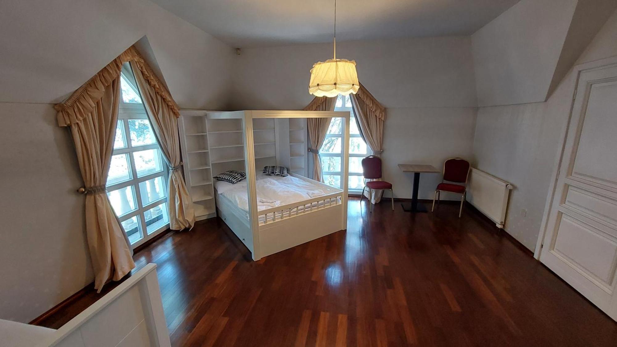 Ferienwohnung Castle Garden *** Szombathely Zimmer foto
